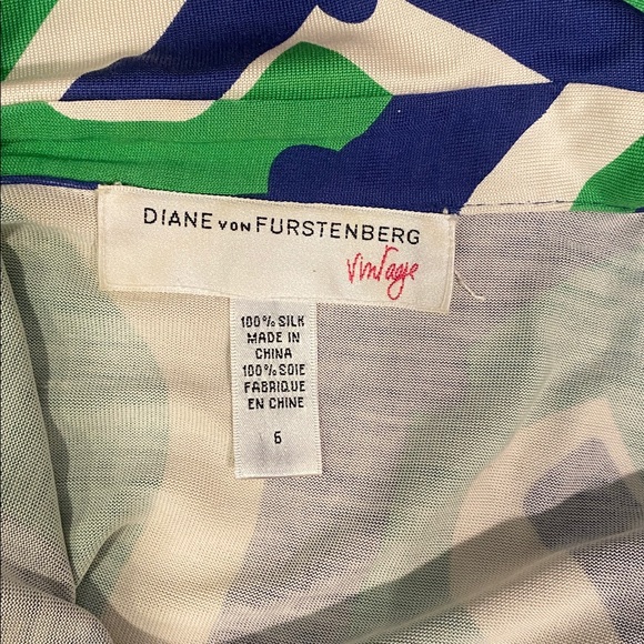 Diane Von Furstenberg Vintage Jilda Silk Wrap Dress in Why Green Size 6 - Picture 5 of 10